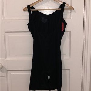 Unworn large mid-thigh spanx